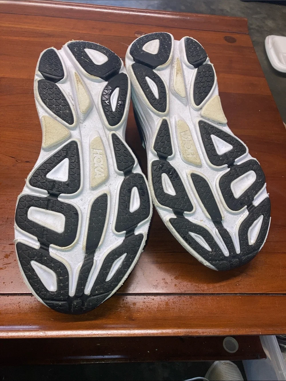 Hoka Bondi 8 Woman’s Size 10.5D Black and White Running Shoes Sneakers See pics